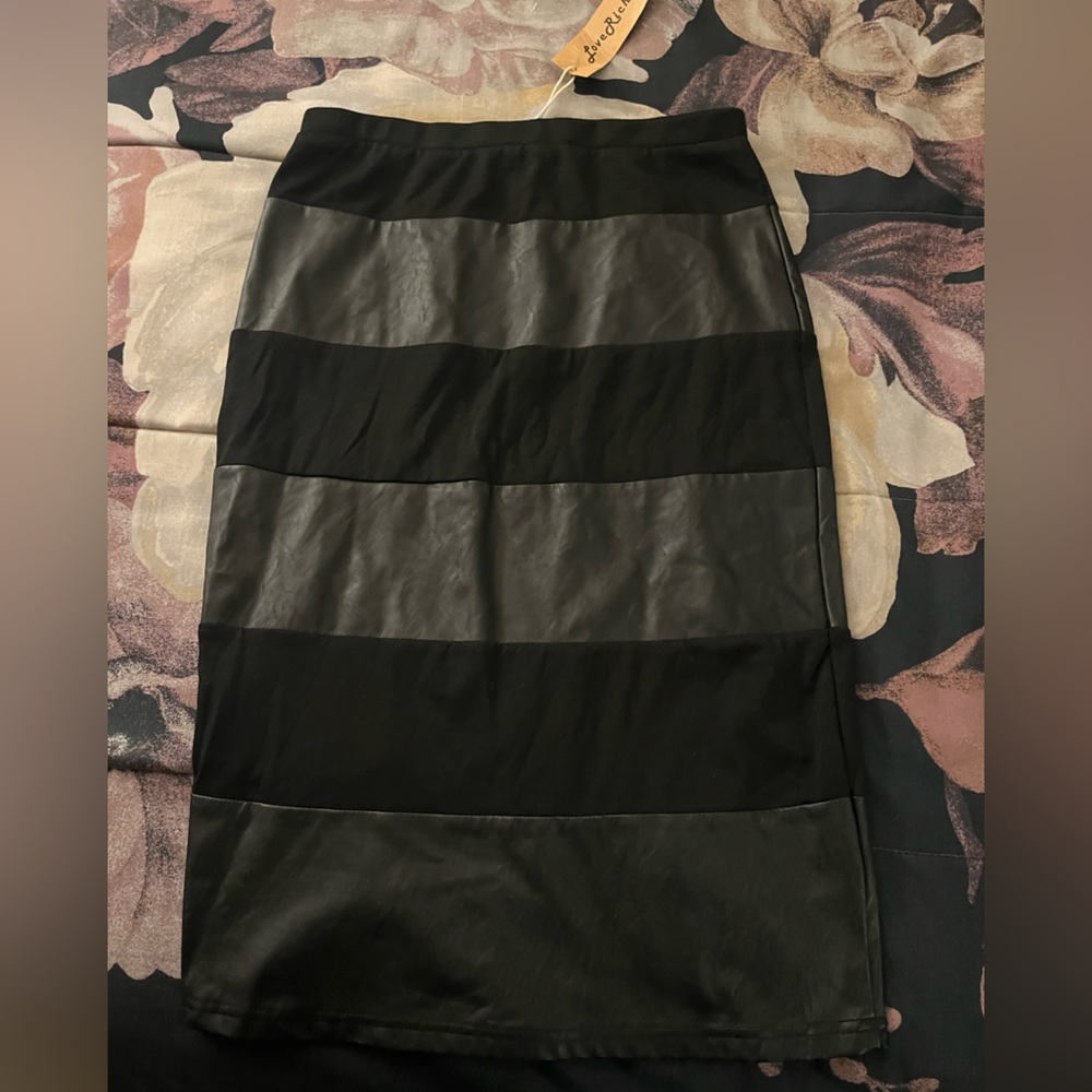 NWT faux leather pencil skirt